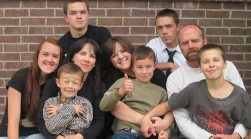 Seeking Sister Wife Jeff Alldredge Hidden Past Secret First Wife And 8 More Kids Soap Dirt